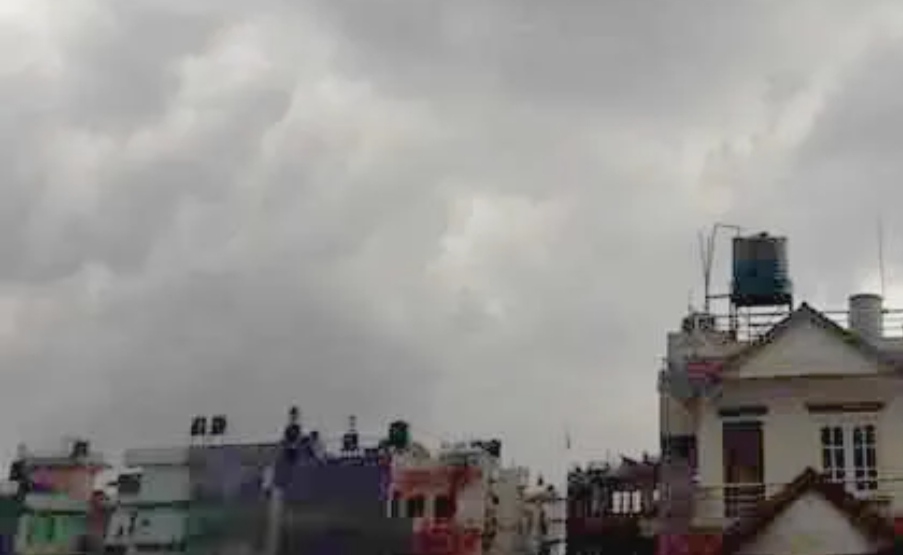 मोसम अपडेट : सिरहा सहितका स्थानमा हल्का वर्षा, चिसो बढ्यो