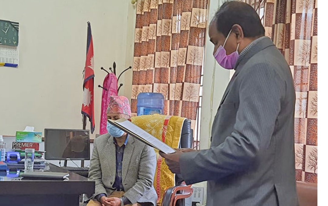 मन्त्री रेणु यादवलाई बर्खास्त गर्न माग गर्दै प्रजिअमार्फत् प्रधानमन्त्रीलाई ज्ञापन