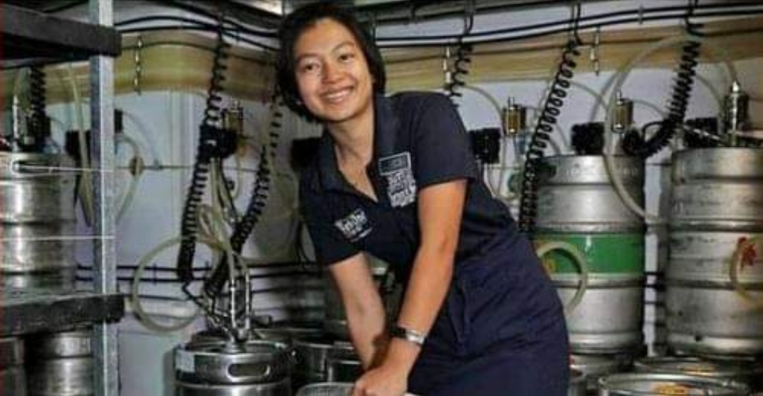 अष्ट्रेलिया जानुस्, भाँडा माझ्ने पनि घण्टामै कमाउँछन् ५० डलर