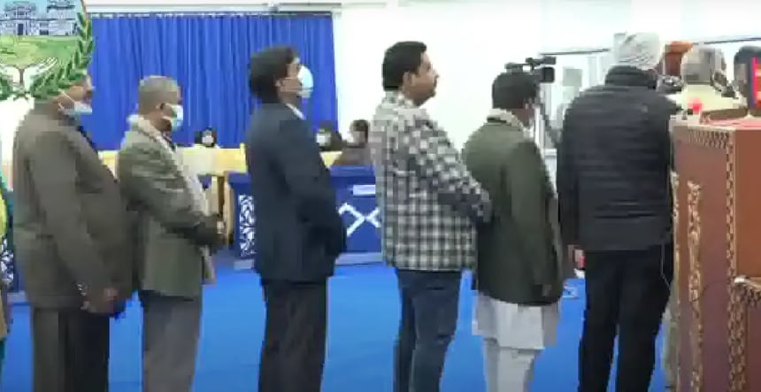 Breaking- प्रदेश २ को नामका लागि गोप्य मतदान शुरु