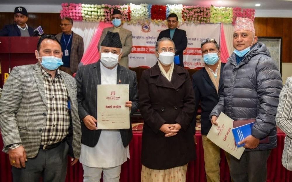 सिरहा, महोत्तरीसहित २७ जिल्लाका भूमिहीनलाई जग्गा वितरण सुरू