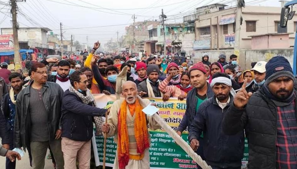 सिरहामा किसानको विशाल प्रदर्शन, जनमतको आन्दोलनमा उर्लिए असली किसान (१० फोटो)