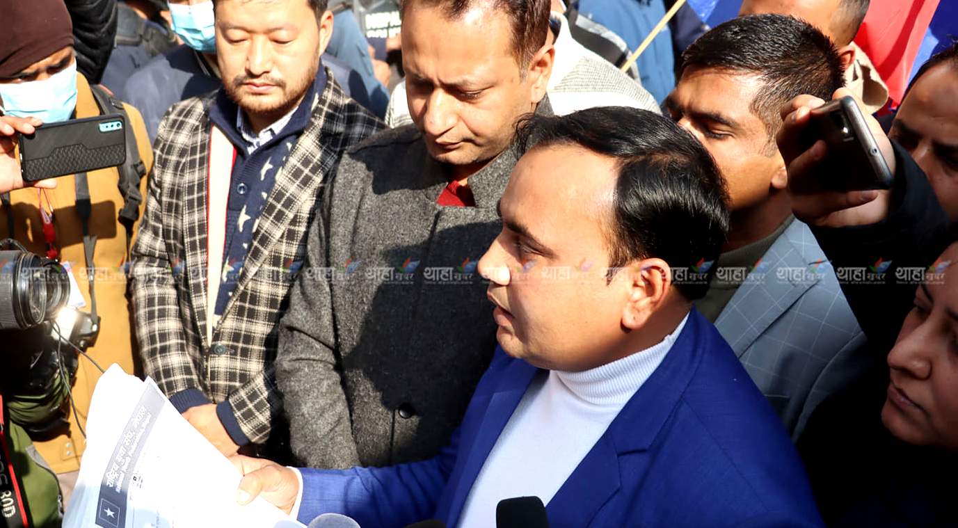 स्वास्थ्य मन्त्रीले खाए २४ लाख खोप ! अख्तियारमा यूवा संघले दिए उजुरी