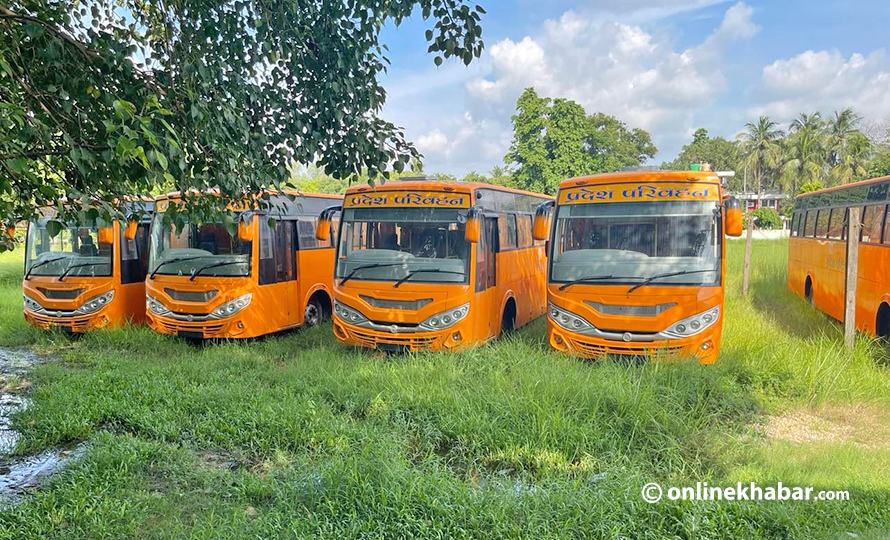 मधेश सरकार बस किनेर पनि चलाउन सकेन, सार्वजनिक संस्थालाई दिने !
