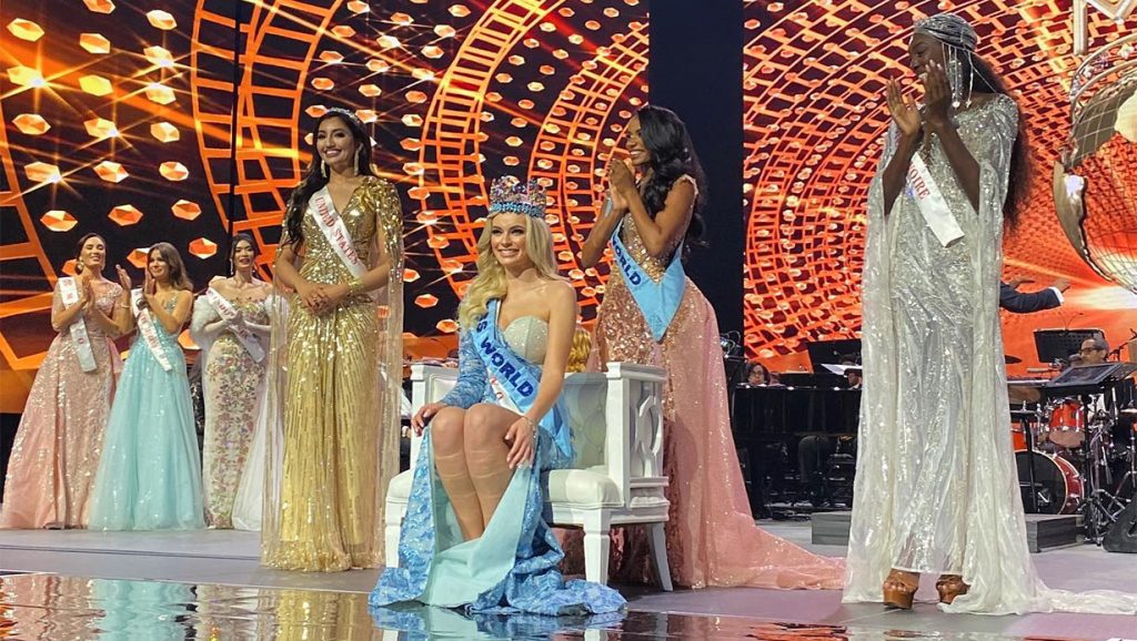 पोल्यान्डकी क्यारोलिना बनिन् विश्व सुन्दरी, नेपालकी नम्रता अन्तिम १२ बाटै बाहिरियो