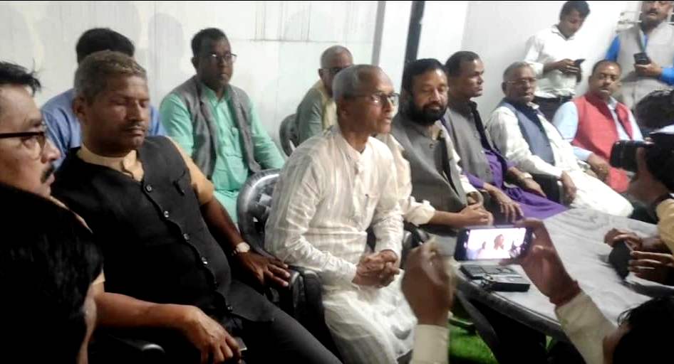 धनुषा काँग्रेस निर्वाचनः पजियारलाई प्रसैलाको समर्थन, संकटमा परे यादव !