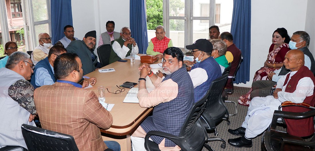 लोसपा कार्यकारिणी बैठक : चुनावी गठबन्धन मुख्य एजेण्डा, छलफल जारी