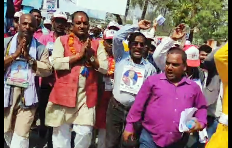 काँग्रेस धनुषा निर्वाचनः सभापतिका लागि पुनः मतदान हुँदै, यादव र पजियारको टक्कर !