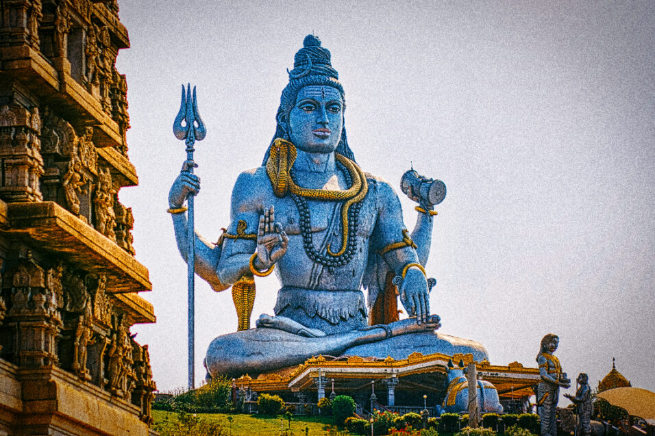 आज चैत १४ गते सोमबार, यस्तो छ पञ्चाङ्ग र राशिफल