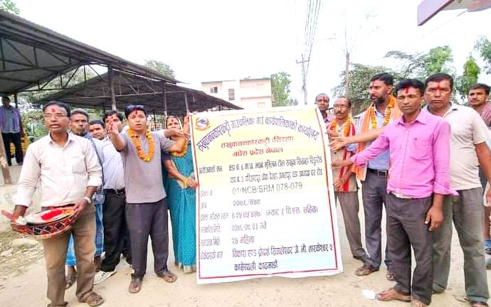 गाउँपालिका अध्यक्ष यादवले एकैदिन गरे रिङ्गरोड, अस्पताल र प्रशासनिक भवनको शिलान्यास