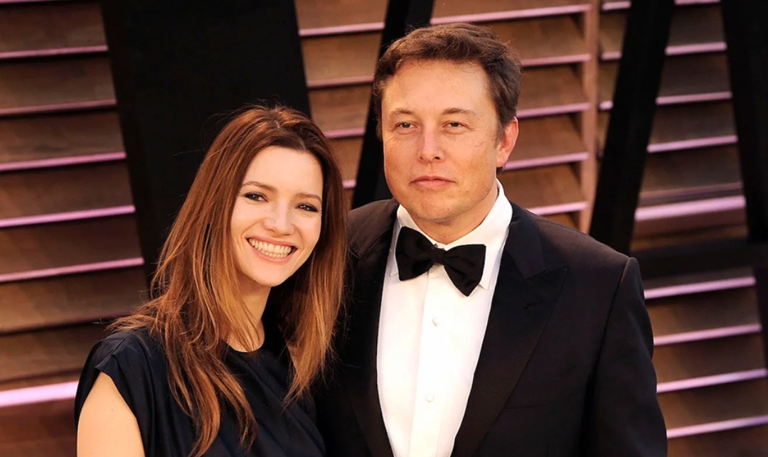 एलन मस्क- मोडल आमाका छोरा, एउटै अभिनेत्रीसँग दुईपटक बिहे दुवैपटक डिभोर्स