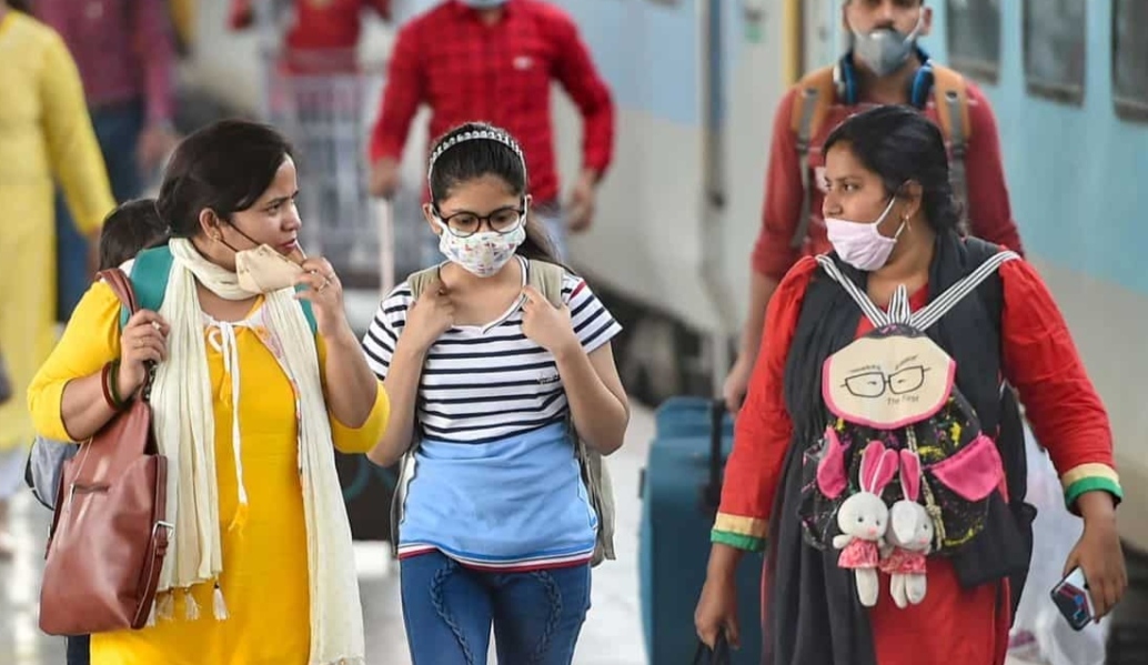 दिल्लीमा फेरी बढ्यो कोरोना: मास्क अनिवार्य, नलगाए ५०० जरिवाना