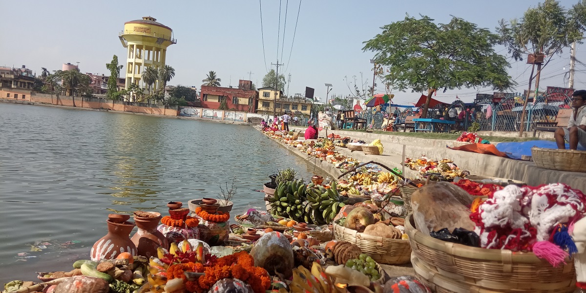 जनकपुर सहित मधेसका जिल्लाहरुमा धुमधामसंग मनाइयो चैती छठ