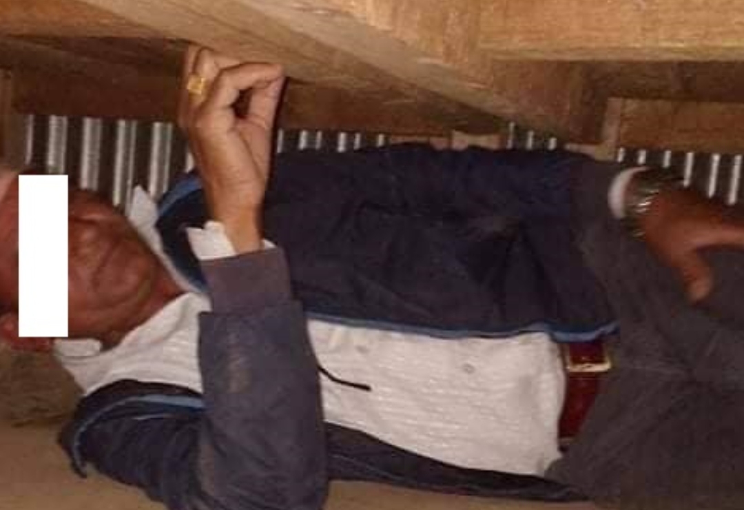 वडाध्यक्षका उम्मेदवार खाटमुनी लुकेको अवस्थामा पक्राउ, यस्तो छ लफडा