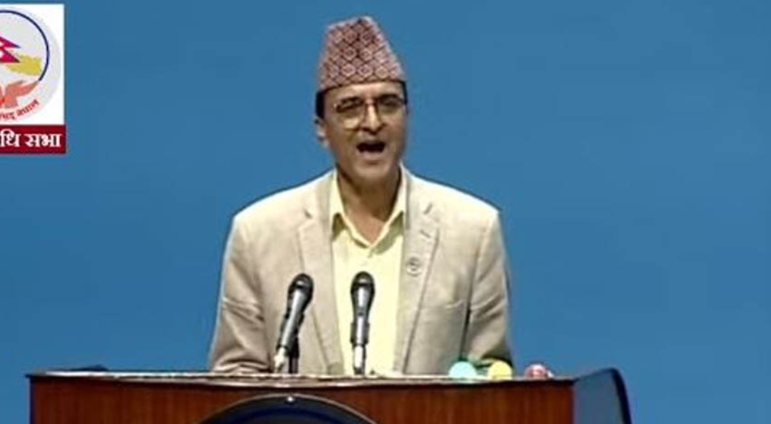 अर्थमन्त्रीलाई योगेशको प्रश्न- कमिसन नपाएर शिक्षा र स्वास्थ्यको बजेट नबढाएको हो ?