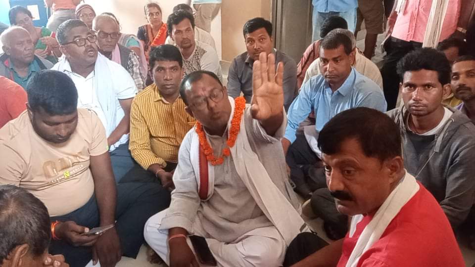 जनकपुरका मेयर उम्मेदवारकै चुनाव चिन्ह गायब, आन्दोलन सुरु