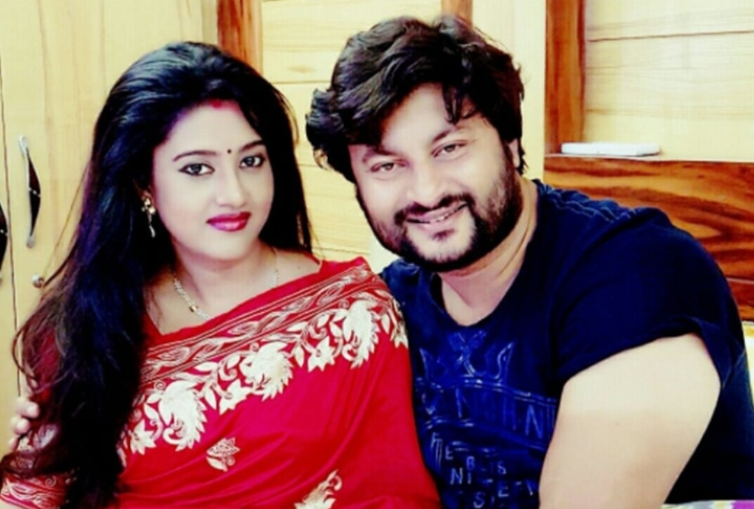 यौनसम्बन्ध बिना विवाह गरेको ८ वर्ष बित्यो, अभिनेत्रीका नेता श्रीमान्‌ले सोधे, ‘अझै कति कुर्ने ?’