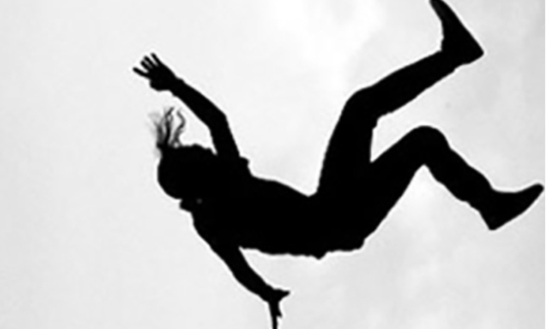 चोरी गरेर भाग्न खोज्दा ४ तल्ले होटलबाट खसेर यादवको ज्यान गयो