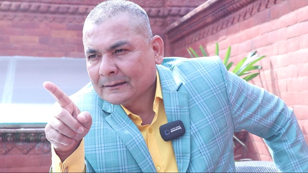 सुनको लौरोले डुबाउँने भयो दुर्गा प्रसाइलाई !