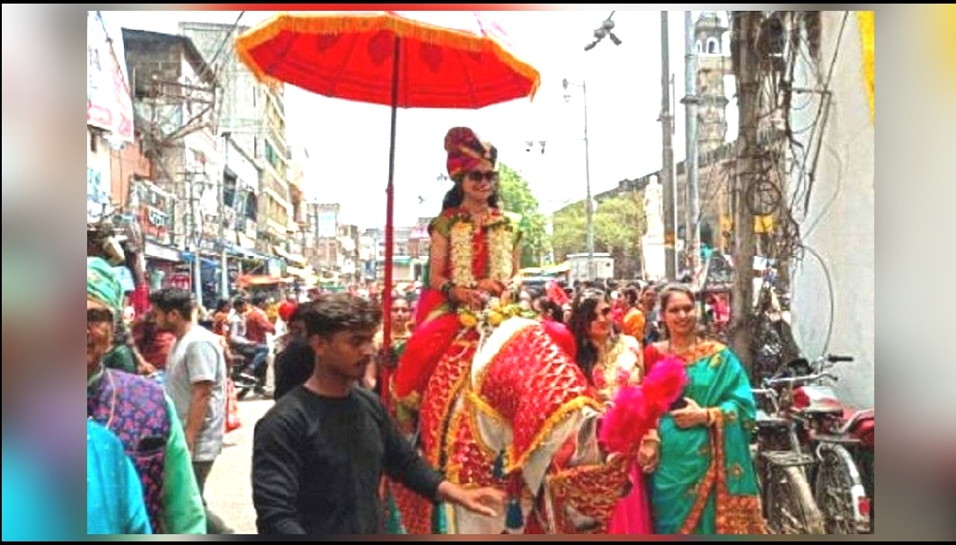 इन्जिनियर दुलही बिहेको निम्तो दिन घोडामा बसेर बेहुलाको घर पुगेपछि…