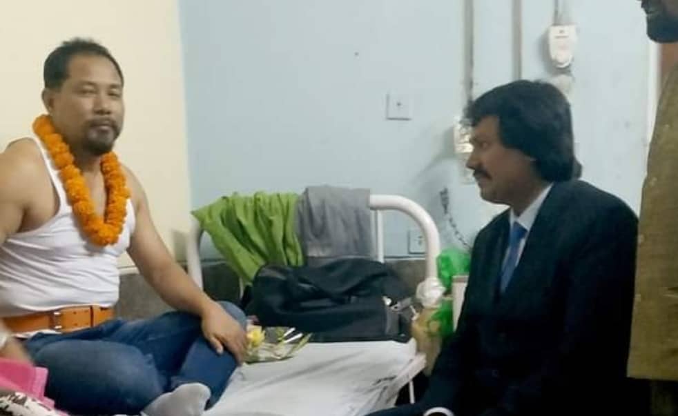 रेशम चौधरीलाई भेट्न जेलमै पुगे सिके राउत, दुबै जनाको पार्टीबीच गठबन्धन हुने