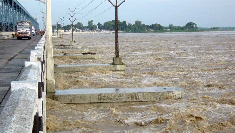 सप्तकोसीमा पानीको सतह बढ्यो, नदीछेउका बस्तीमा ‘हाई अलर्ट’