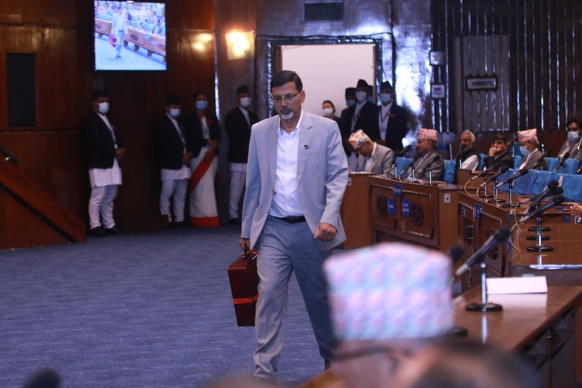 २५ दिनपछि अर्थमन्त्रालयमा जनार्दनको कमब्याक