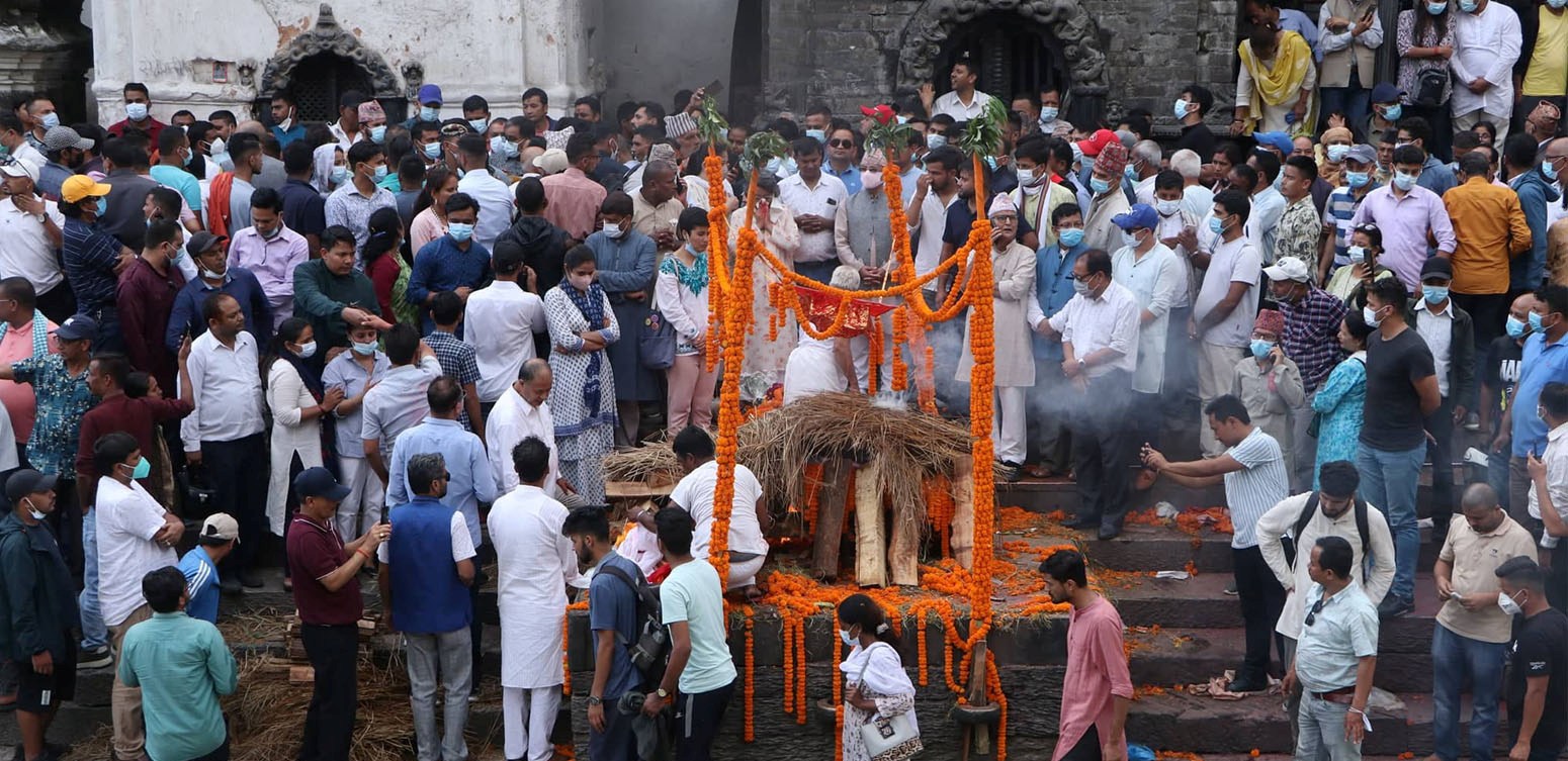 राजकीय सम्मानका साथ प्रदीप गिरिको अन्त्येष्टि