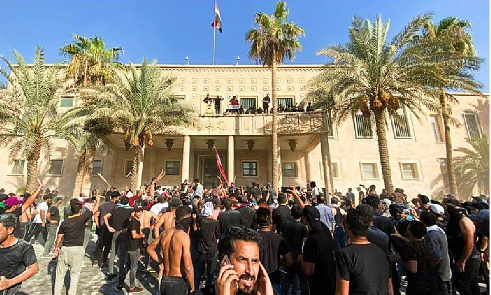 इराकमा राष्ट्रपति निवास कब्जा, १५ प्रदर्शनकारीको मृत्यु