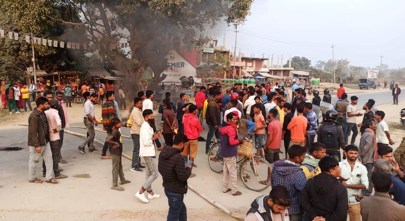 सिरहाको मिर्चैयामा महिला हत्या- संलग्न एक युवक पक्राउ, आन्दोलन स्थगित