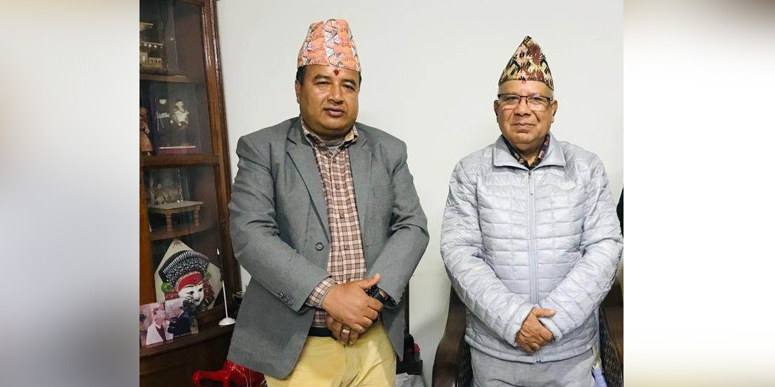 माधव नेपाललाई भेटेर महेश बस्नेतले भने- एमालेमै फर्किनुस्