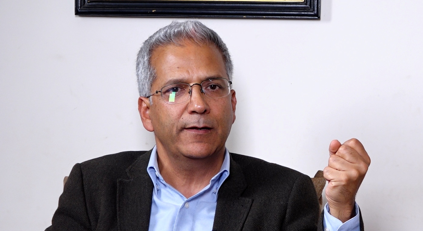 रवि लामिछाने नागरिकता पाउन योग्य नेपाली नागरिक हुन्ः रविन्द्र मिश्र