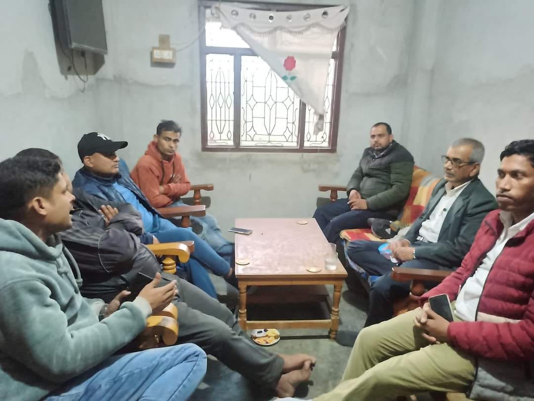 लगडीगदियानी–गोलबजार सडक निर्माणको माग राख्दै रामरिझन यादवको पैदलमार्च