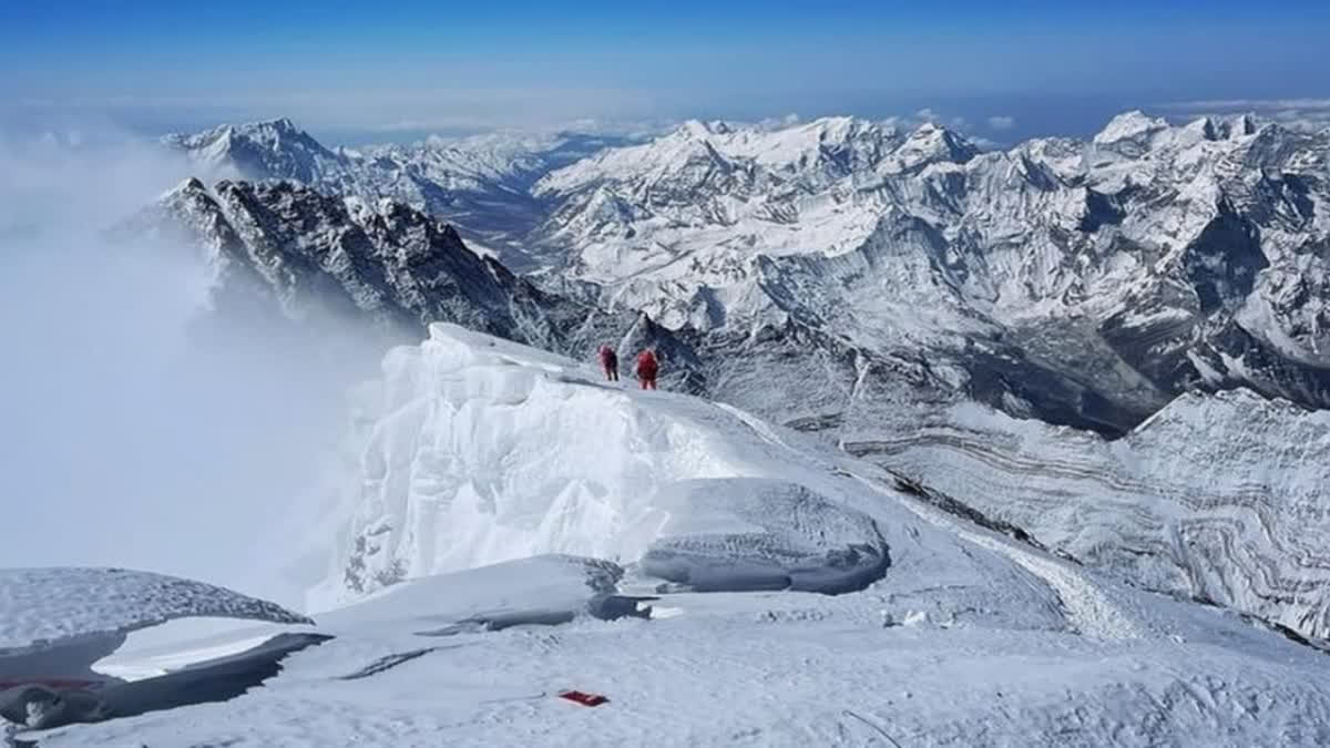 भारतको बद्रीनाथमा भारी हिमपहिरो– ५७ जना फसे, १० जनाको उद्धार