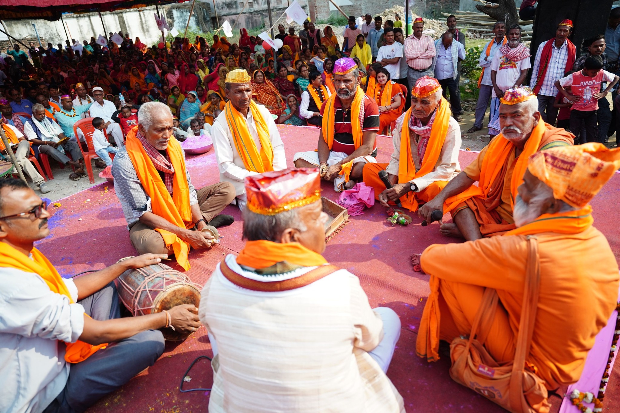 मधेशका जिल्लामा होली पर्व मनाइँदै, आज सार्वजनिक बिदा