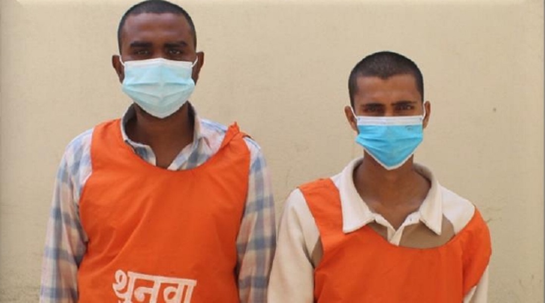 सप्तरीमा अर्काको नागरिकतामा आफ्नो फोटो टाँसेर ठगी गर्ने दुई युवक पक्राउ
