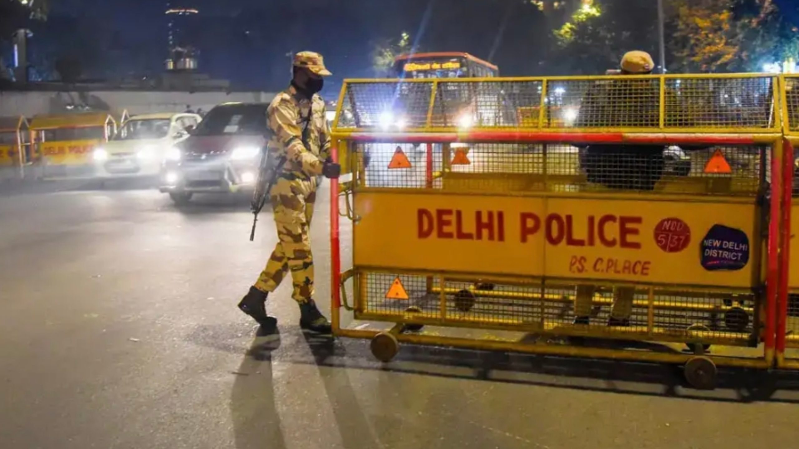 दिल्ली राज्य सरकारले भन्यो- सरकारी कर्मचारीले बिदा नबस्नू