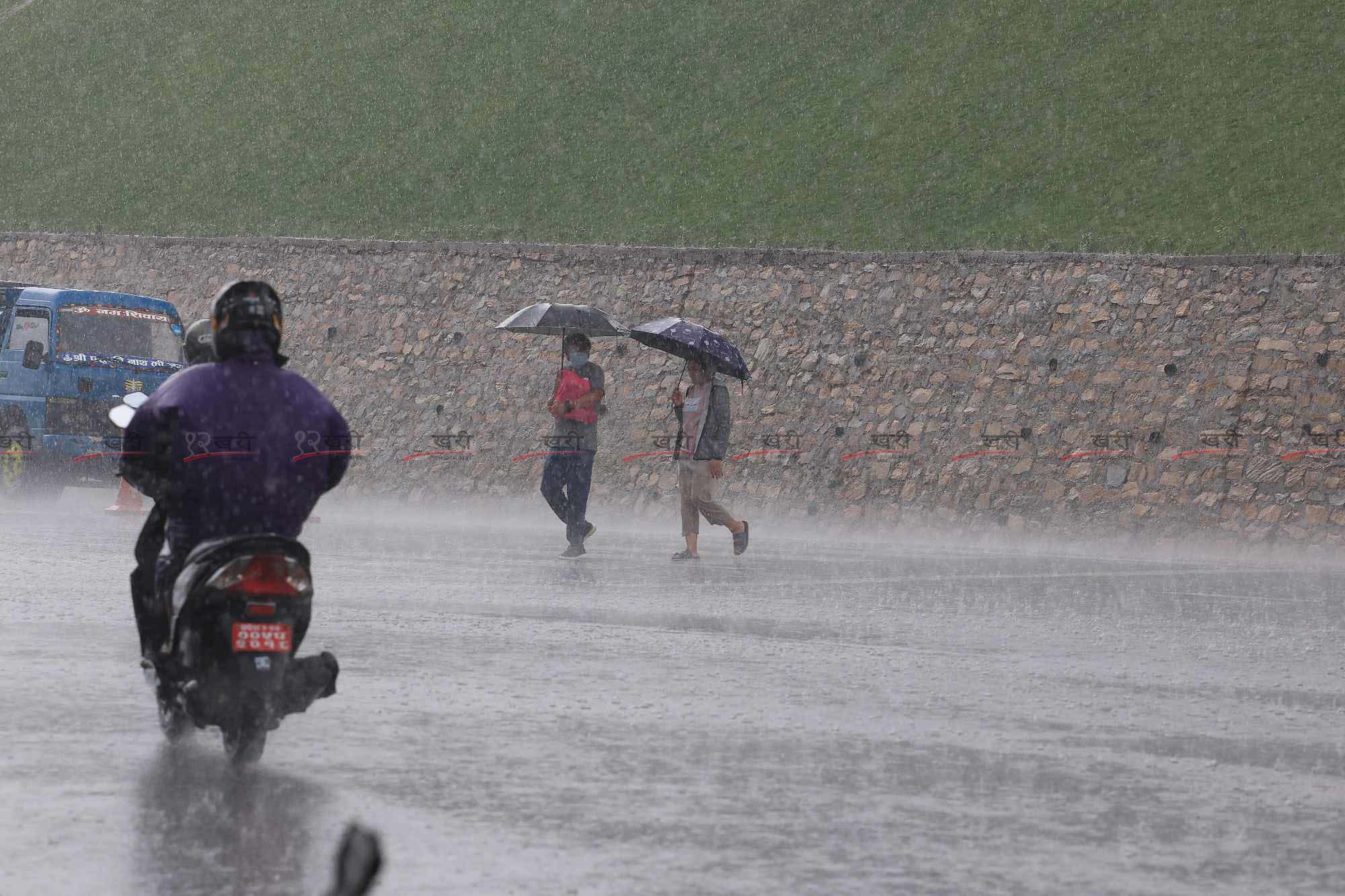 मौसमविद् भन्छन्- आजबाट पानी पर्न सुरु भयो, अब सुक्खा हुँदैन