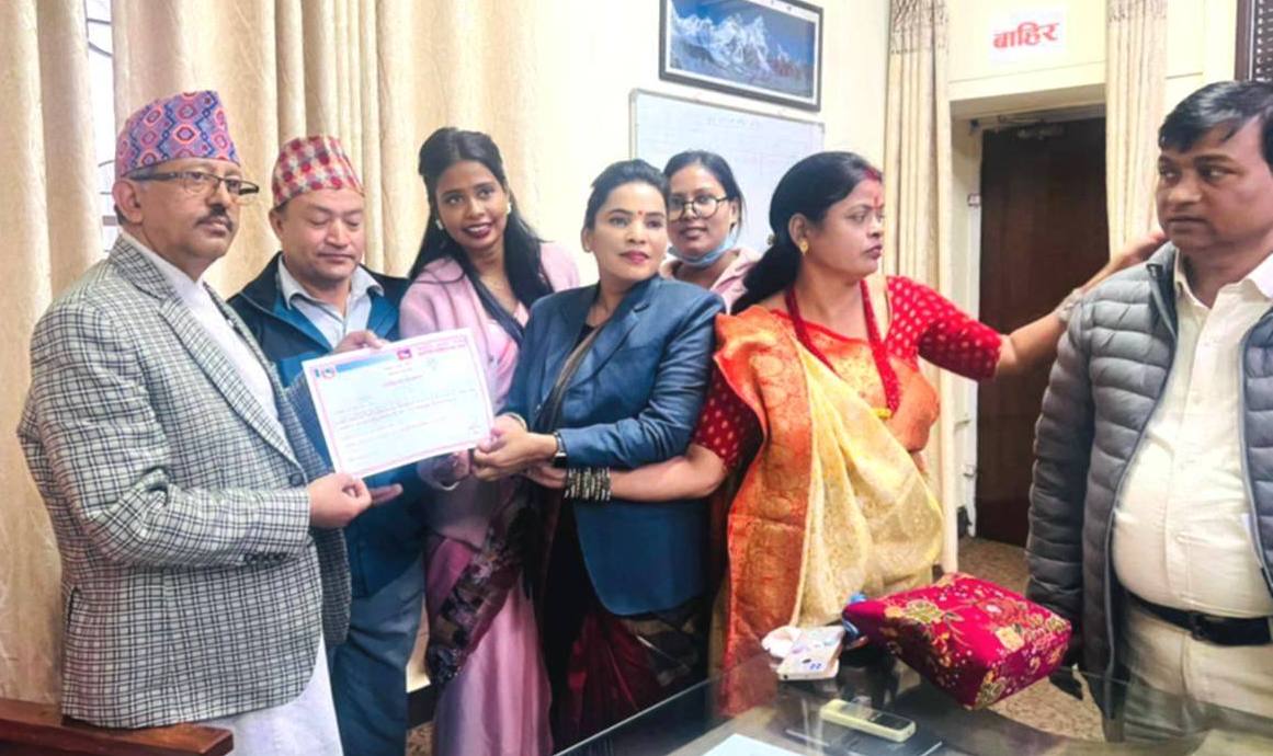 सार्वभौम नागरिक पार्टी दर्ता, अध्यक्षमा मण्डल